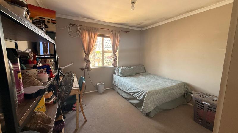 2 Bedroom Property for Sale in Goodwood Park Western Cape